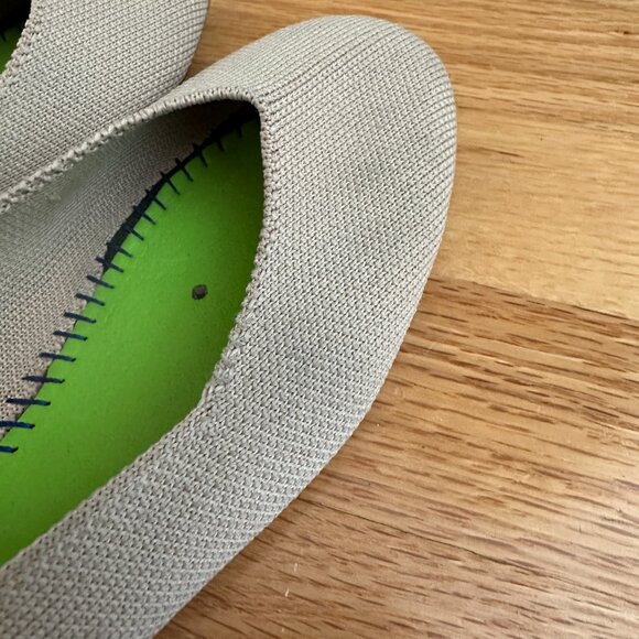 Rothy's Cardinal Red and Ecru Tan Flat Slip-on Shoes (2 pairs of shoes) Size 7 - Picture 16 of 16